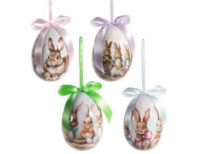 Easter: decorative eggs and decorations