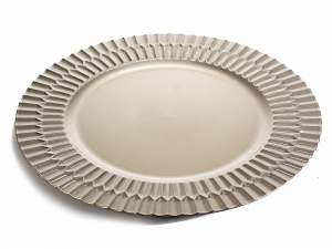 Wholesale under Christmas plate