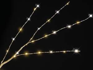 wholesaler of white Christmas tree branches and li