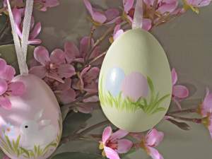 Ingrosso uova decorate coniglio