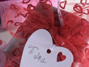 Étiquette d'étiquette coeur en papier