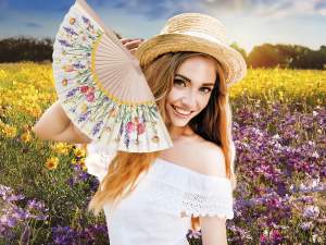 vente en gros éventail pliant en bois fleurs