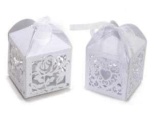 Wholesale favor boxes with white heart decoration