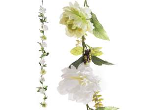 Venta al por mayor de flores y guirnaldas artificiales gigantes.