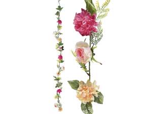Ghirlande e fiori artificiali decorativi