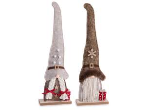 Decoración de tela de madera con gnomos navideños