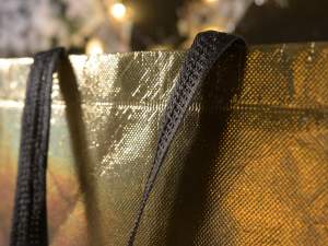Gold non-woven bags wholesaler