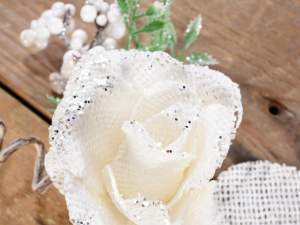 Grossisti rose artificiali bianche