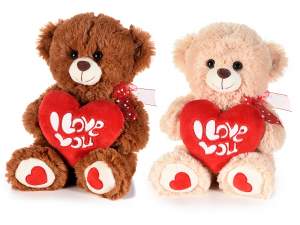 Teddybär mit ausgestopftem Herzen und Organza-Schleife