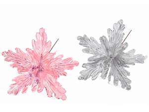 Guirlandes et fleurs de Noël artificielles