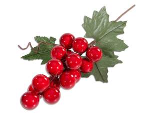 Guirnaldas y flores navideñas artificiales