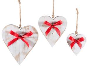 Decoración de corazón de madera blanca estilo shab