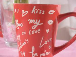 Wholesalers of love heart cups with low relief dec