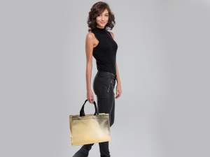 Wholesaler non woven fabric bags gold