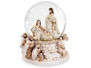 Christmas: Nativity scenes and sacred statues
