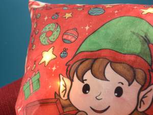 Wholesaler of Christmas cushions with lights