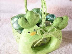 Panier de poule colorée en gros