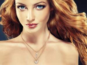 Collier ras du cou avec pendentif en gros