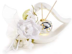 Wholesale heart perfume bomboniere