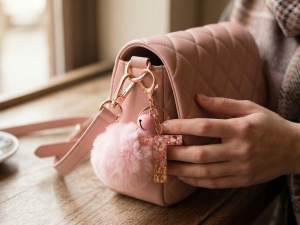 Porte-clés avec breloque lettre T en gros