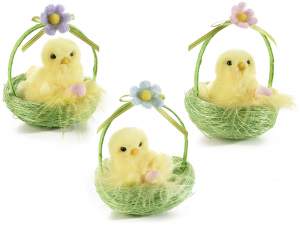 Décorations de paniers de paille de poussins