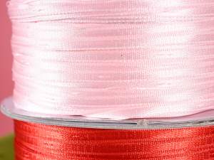 Gros ruban de satin double bonbon rose à tirer