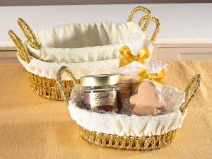 paniers en bois recouverts de tissu