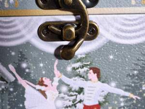 Wholesale wooden Christmas trunks