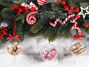 Transparent openable spheres hang