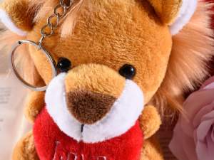 wholesaler of key rings for sweethearts and teddy