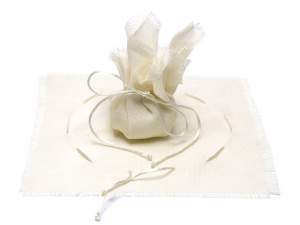 Cotton bag for wedding favors with fringed edge