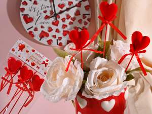 wholesaler of decorative red hearts in polystyrene