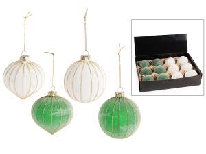 Christmas tree decorations and decorations