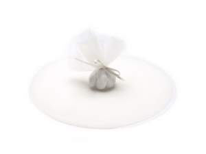 Sacs en tulle et amandes sucrées pour les faveurs