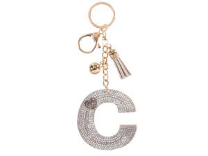 Charm / portachiavi lettera C argentata con strass e nappina