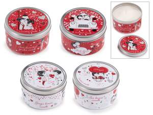 Scented candle in metal box with lovers