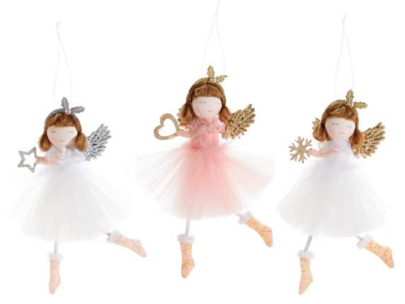 Ange avec robe en tulle et plumes à suspendre
