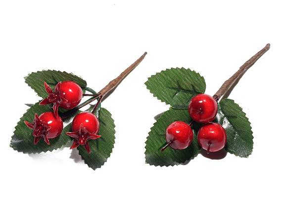 Buchet cu frunze artificiale roii i fructe de padure