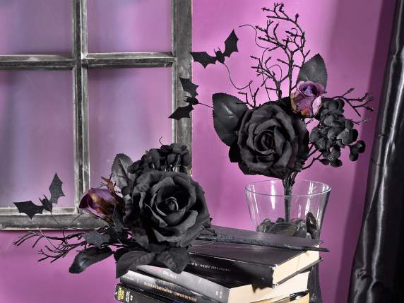Crengua de Halloween cu trandafiri negri i violet cu lilie