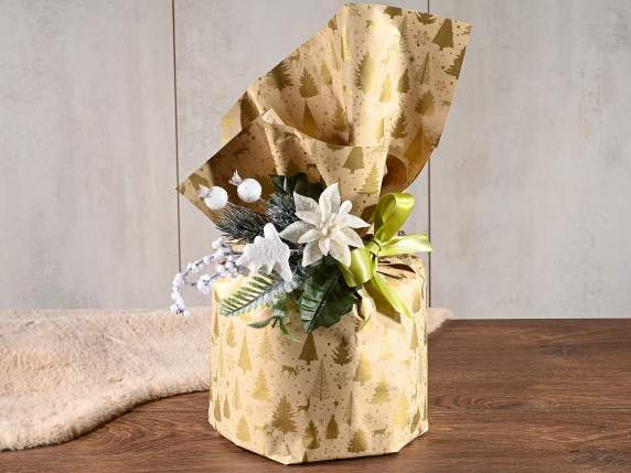 Buchet alb de stea de Craciun cu fructe de padure