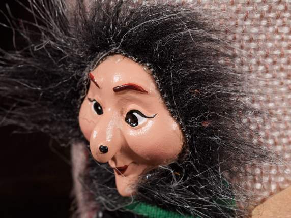Chaussette en tissu avec résine Befana à suspendre