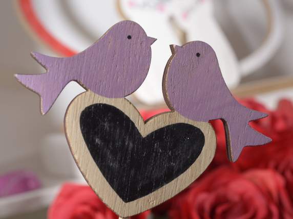Tableau coeur en bois avec oiseaux sur bâton
