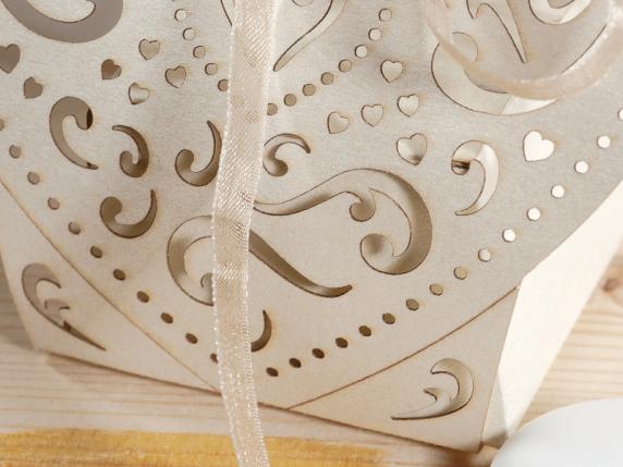 Boîte à dragées de mariage en forme de cœur en papier nacré