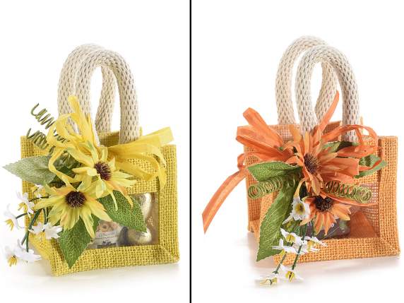 Bolsa de yute con ventana y asas de cuerda.