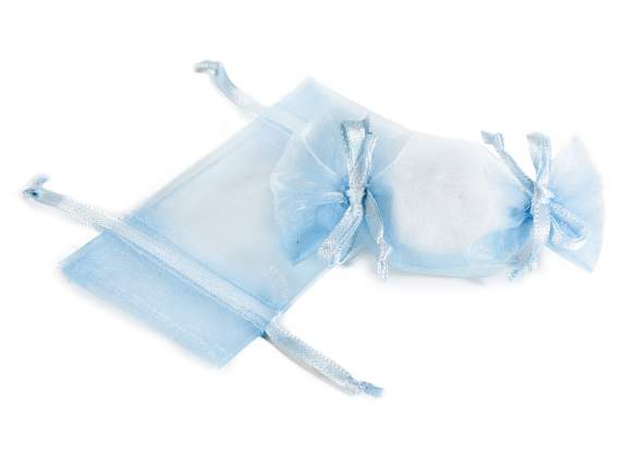 Bonbon bleu clair pour faveur de mariage en organza avec tir