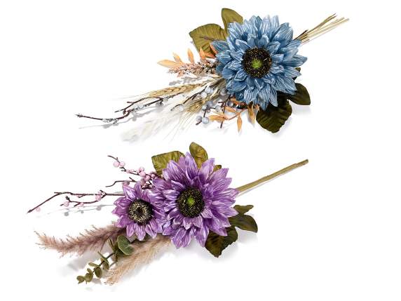 Bouquet avec tournesol artificiel et baies colorées