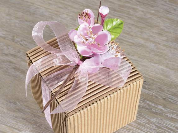Bouquet de fleurs de pêcher artificielles avec feuilles