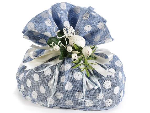 Bouquet artificiel doeufs colorés avec feuilles et fleurs