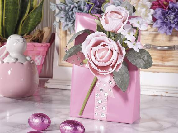 Branche de rose en tissu rose avec bourgeon et petites fleur