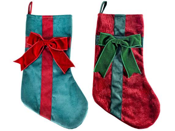 Calcetín navideño de terciopelo con cinta y lazo